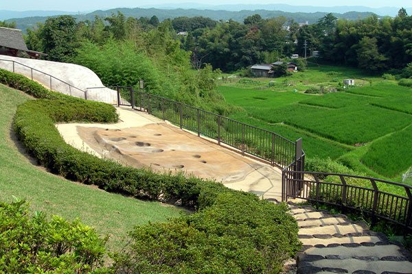 購入地の土で作陶サービス